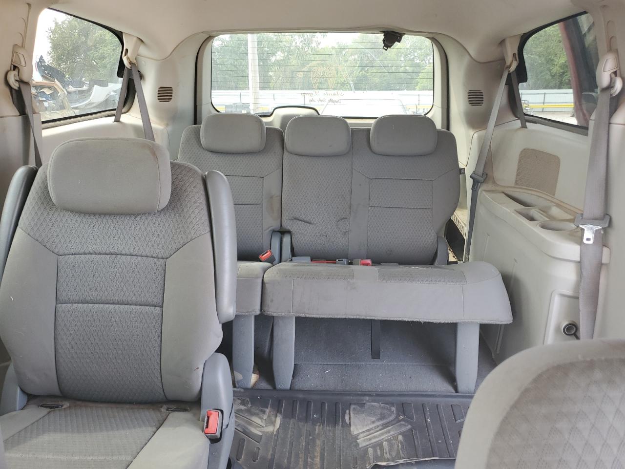 2008 Chrysler Town & Country Lx VIN: 2A8HR44HX8R819849 Lot: 81699865