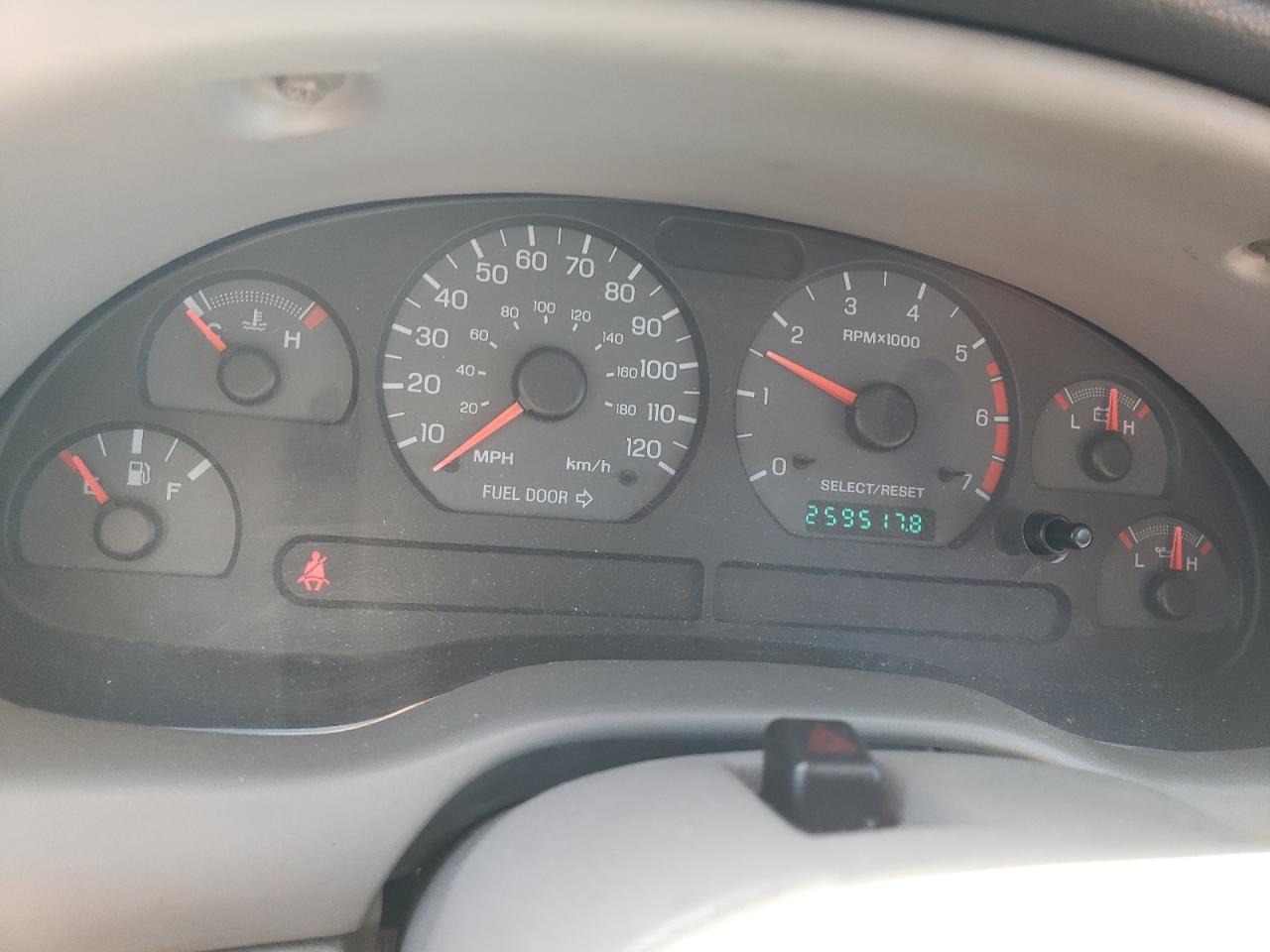 2000 Ford Mustang VIN: 1FAFP4047YF314646 Lot: 85551775