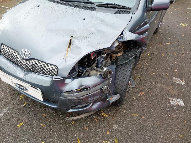 2004 TOYOTA YARIS 1.3 VVT-I BLUE 5DR