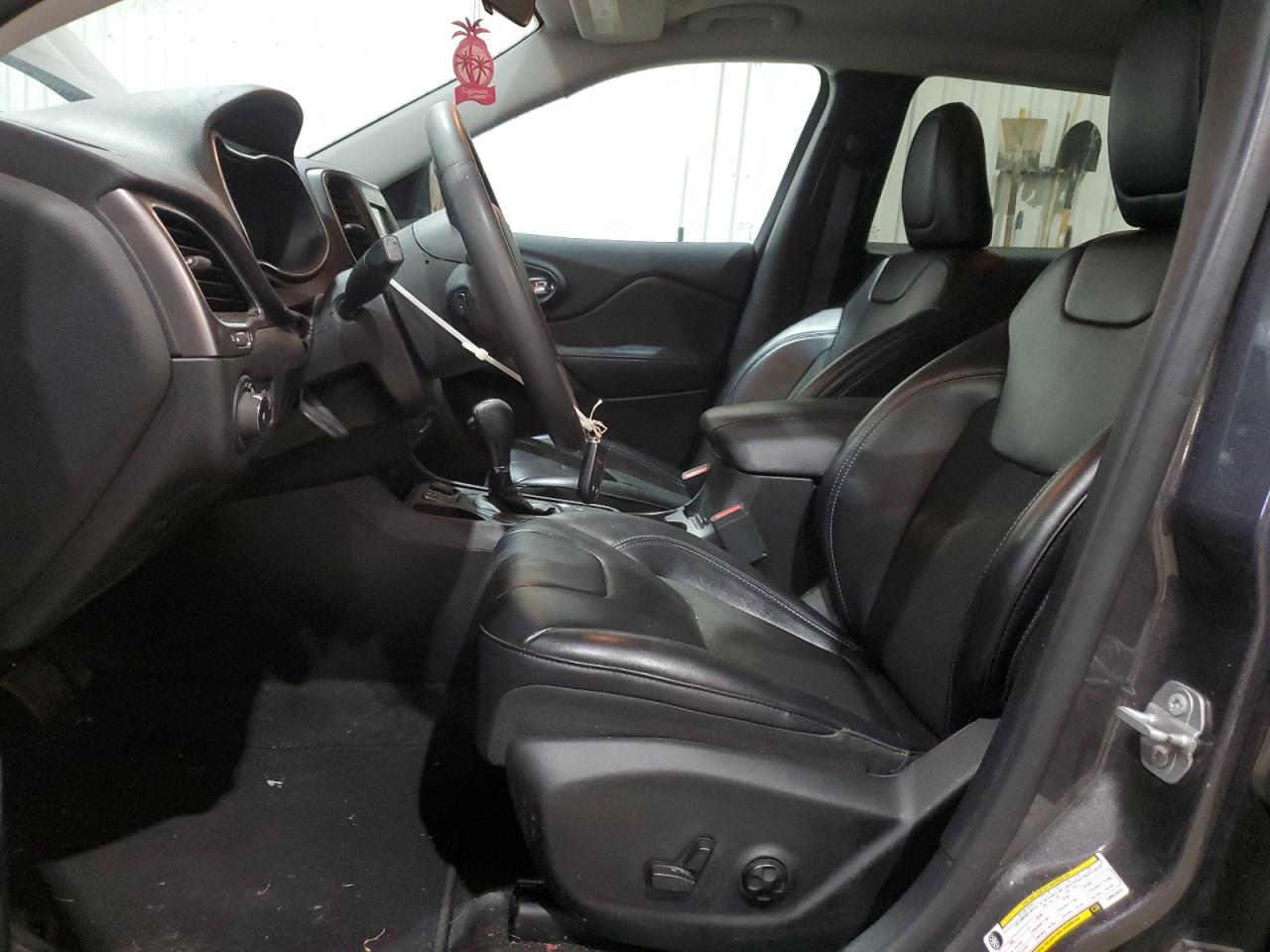 2020 Jeep Cherokee Latitude Plus VIN: 1C4PJLLB8LD631974 Lot: 86841775