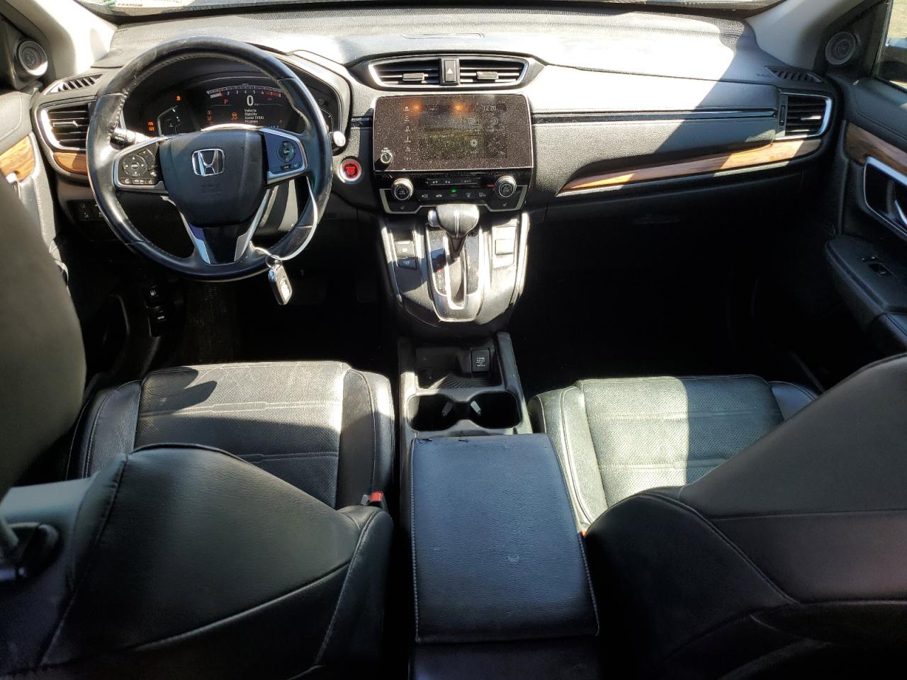 2018 Honda Cr-V Touring VIN: 7FARW2H99JE099137 Lot: 84780375