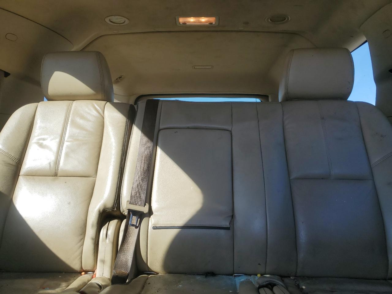 2011 GMC Yukon Xl K1500 Slt VIN: 1GKS2KE3XBR209329 Lot: 90646255