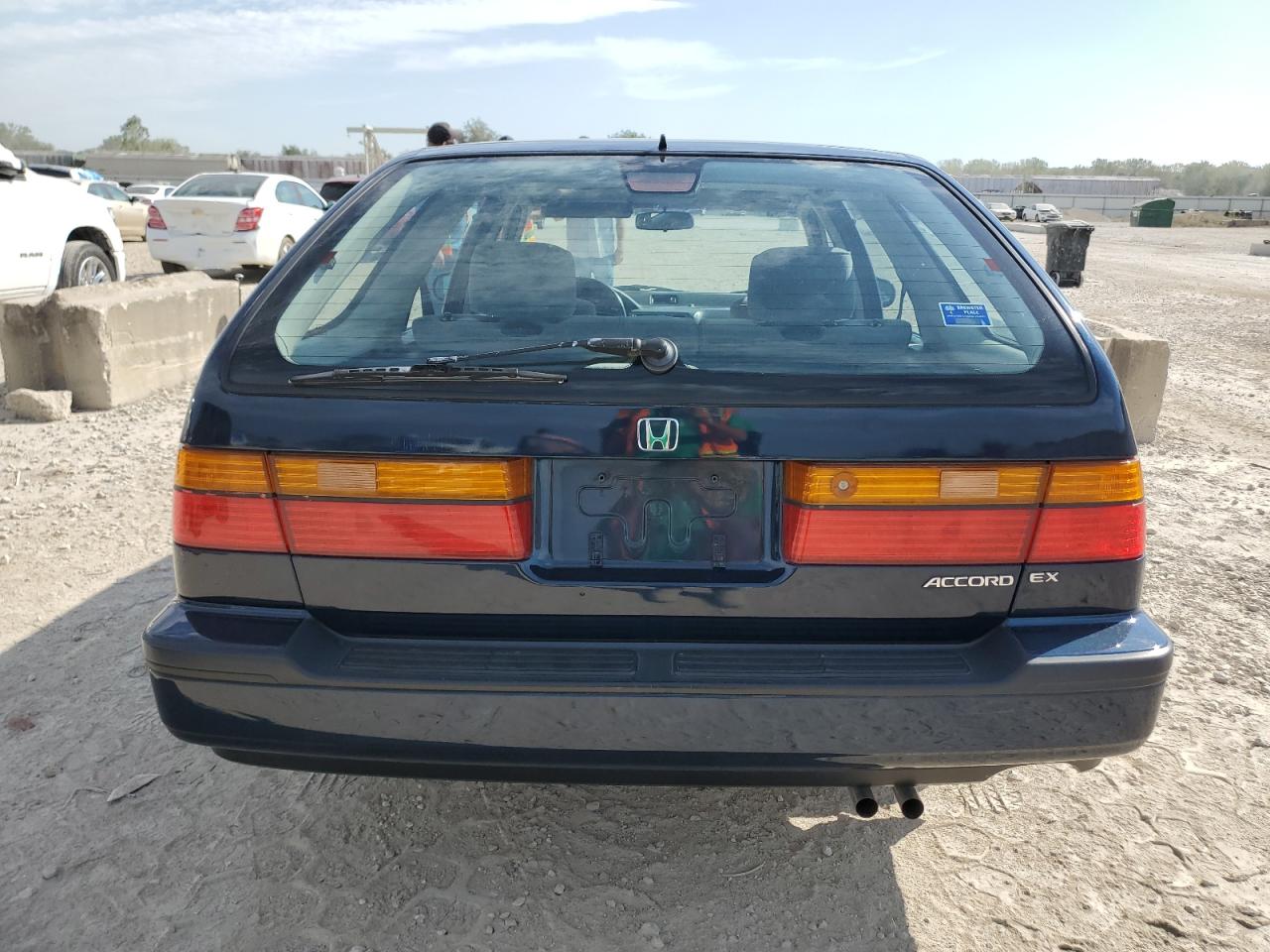 1992 Honda Accord Ex VIN: 1HGCB9873NA009890 Lot: 85316135