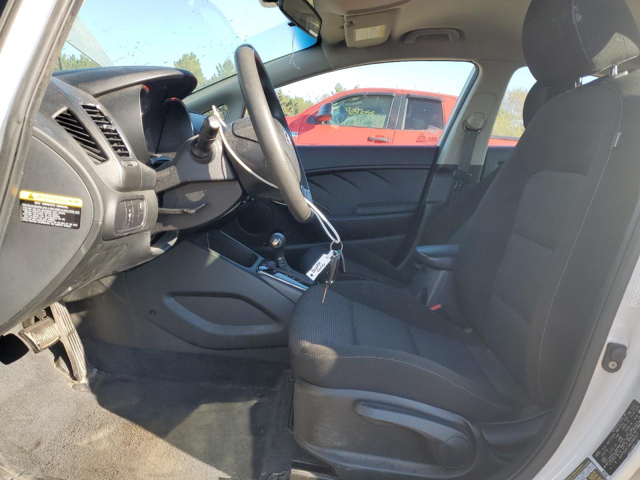 2017 Kia Forte Lx VIN: 3KPFK4A73HE048327 Lot: 90664775