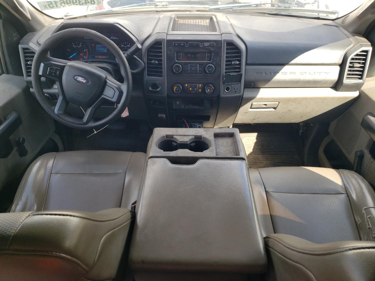 2017 Ford F550 Super Duty Hy Rail VIN: 1FD0X5HT7HEE08562 Lot: 84399615