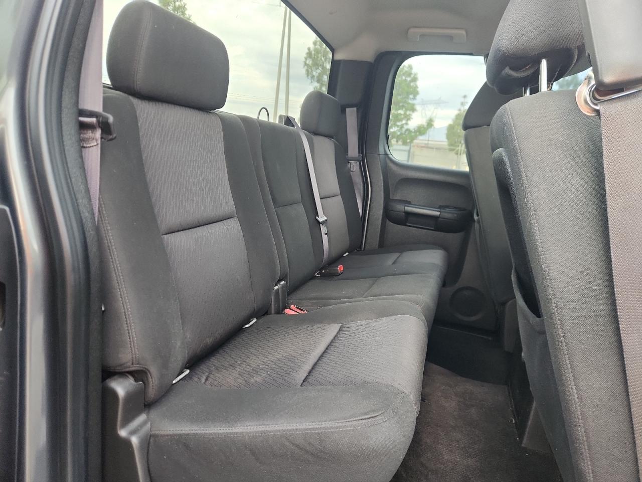 2011 Chevrolet Silverado C1500 Lt VIN: 1GCRCSE00BZ180758 Lot: 82004455