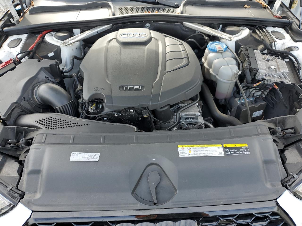 2019 Audi A4 Premium Plus VIN: WAUENAF40KN005869 Lot: 90417515