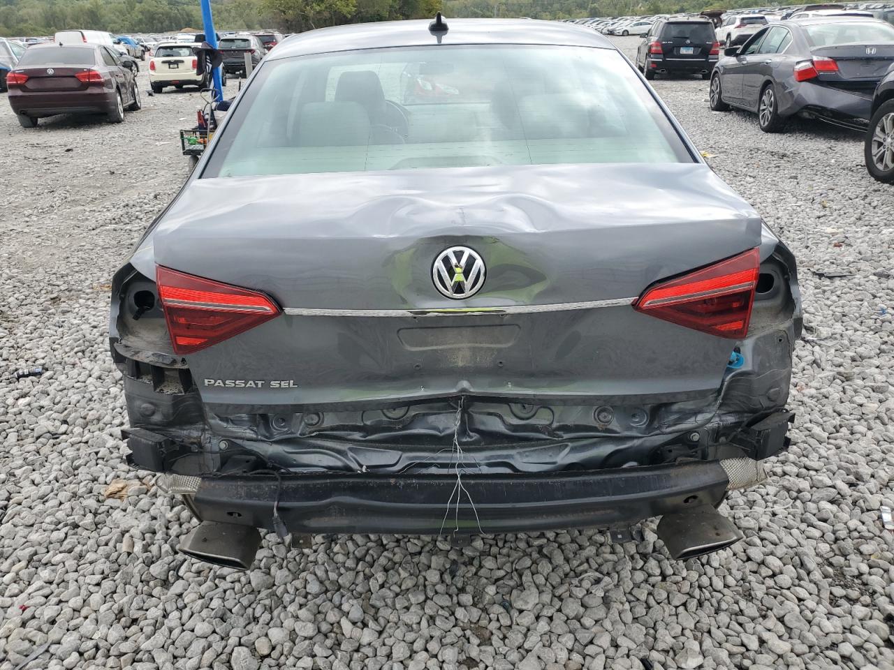 2017 Volkswagen Passat Sel Premium VIN: 1VWCM7A36HC036530 Lot: 82330085