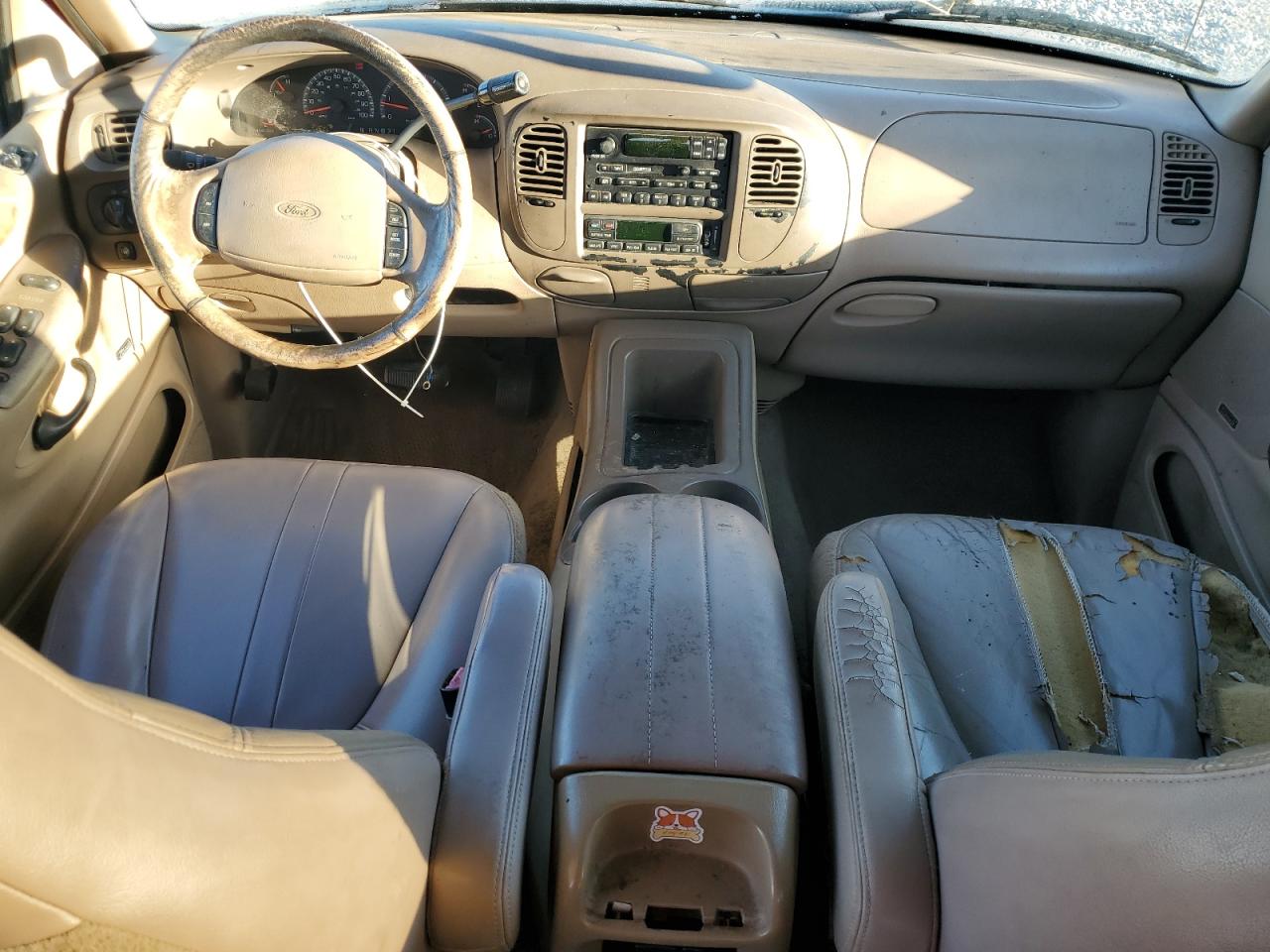 1999 Ford Expedition VIN: 1FMRU17L2XLC10962 Lot: 85842155