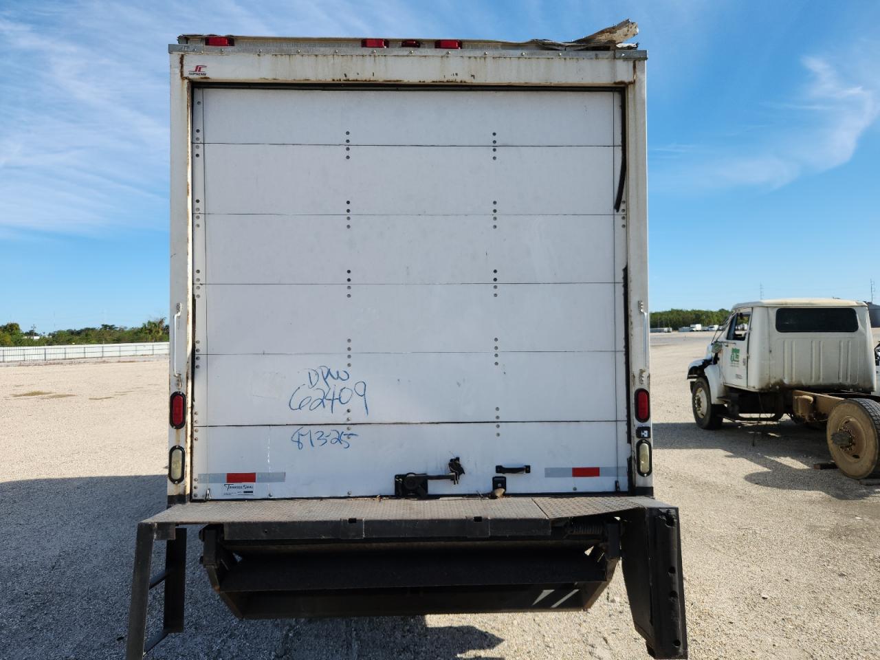 2015 Isuzu Npr Hd Box Truck VIN: 54DC4W1B3FS801535 Lot: 87193395