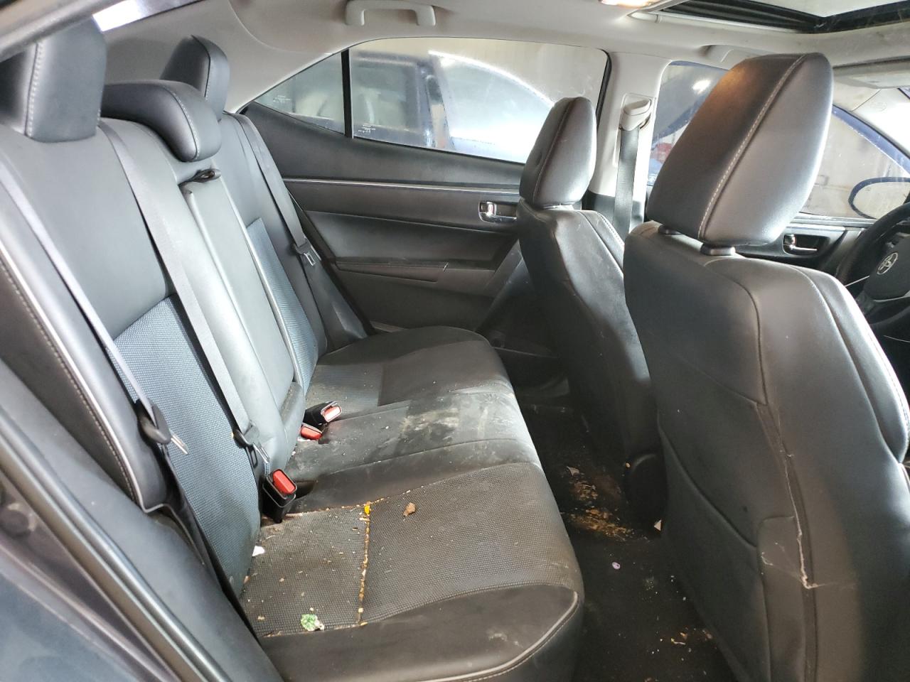 2016 Toyota Corolla L VIN: 5YFBURHE3GP396894 Lot: 84949995