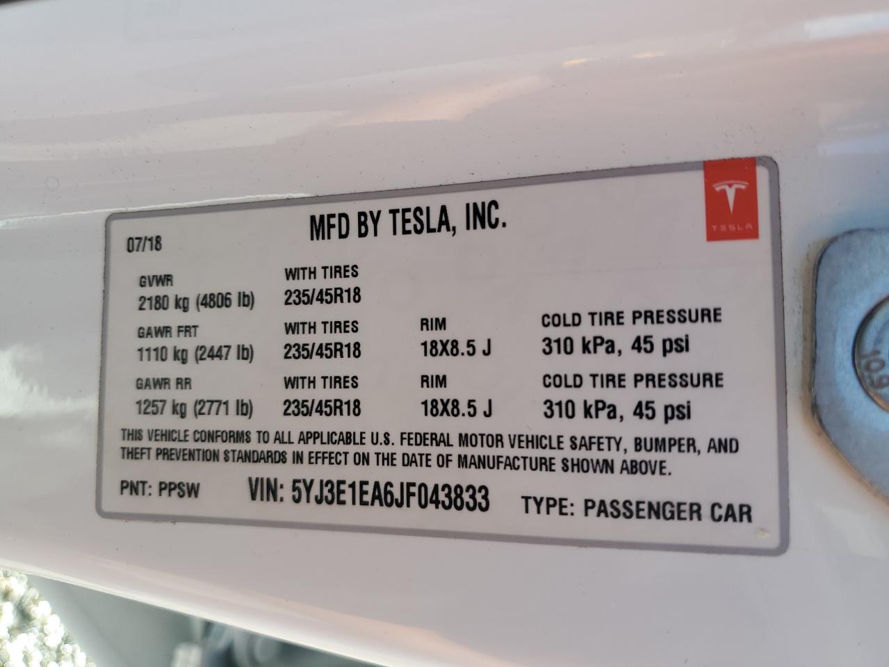 2018 Tesla Model 3 VIN: 5YJ3E1EA6JF043833 Lot: 84944035