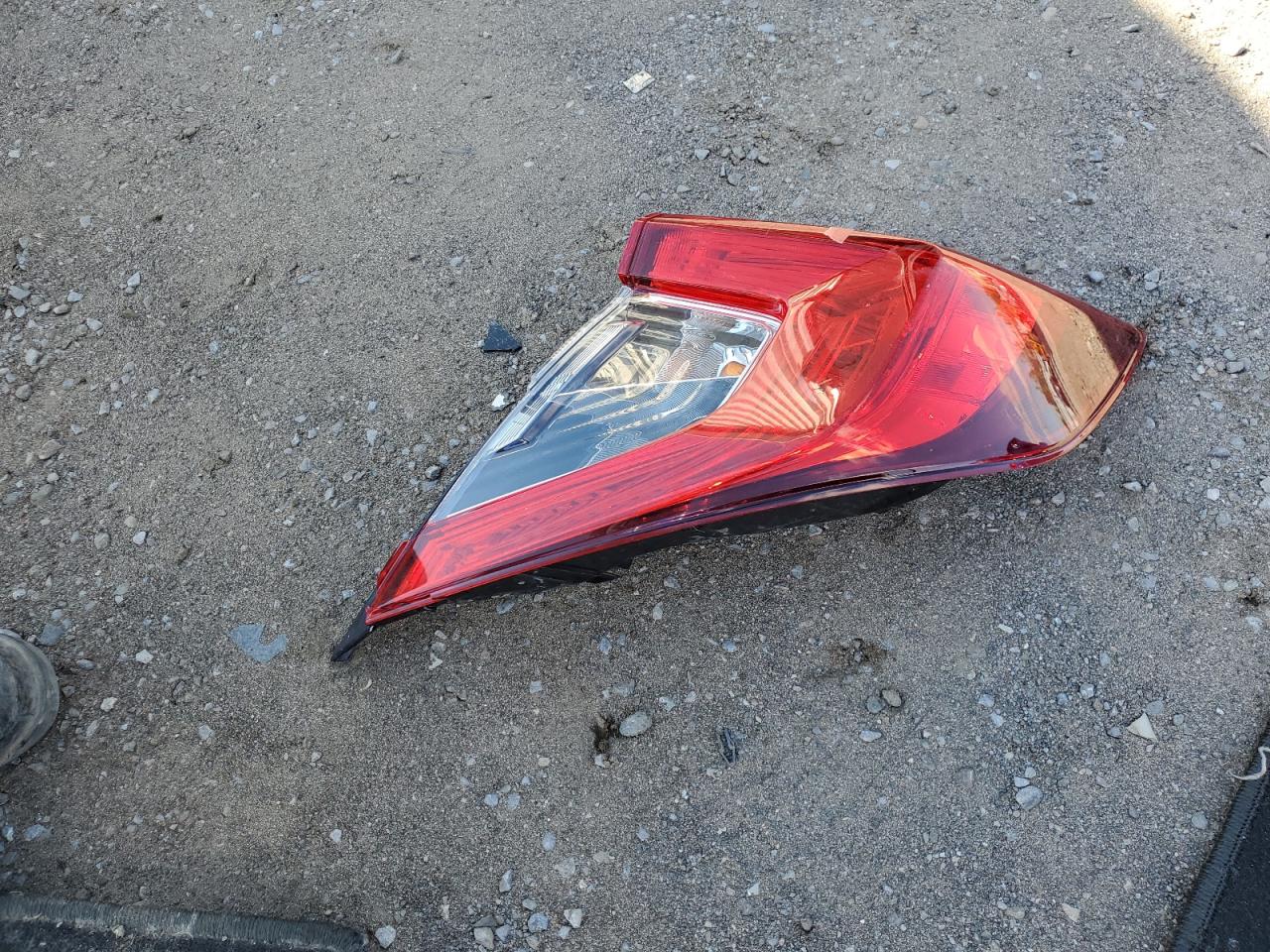 2018 Honda Civic Lx VIN: 2HGFC2F5XJH034333 Lot: 85678895