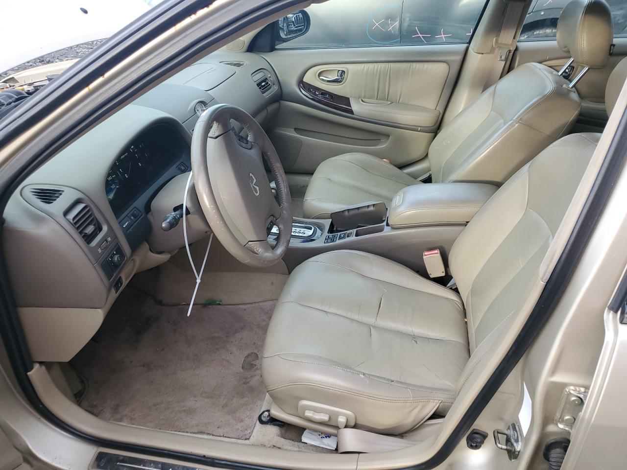 2001 Infiniti I30 VIN: JNKCA31AX1T002906 Lot: 84994225