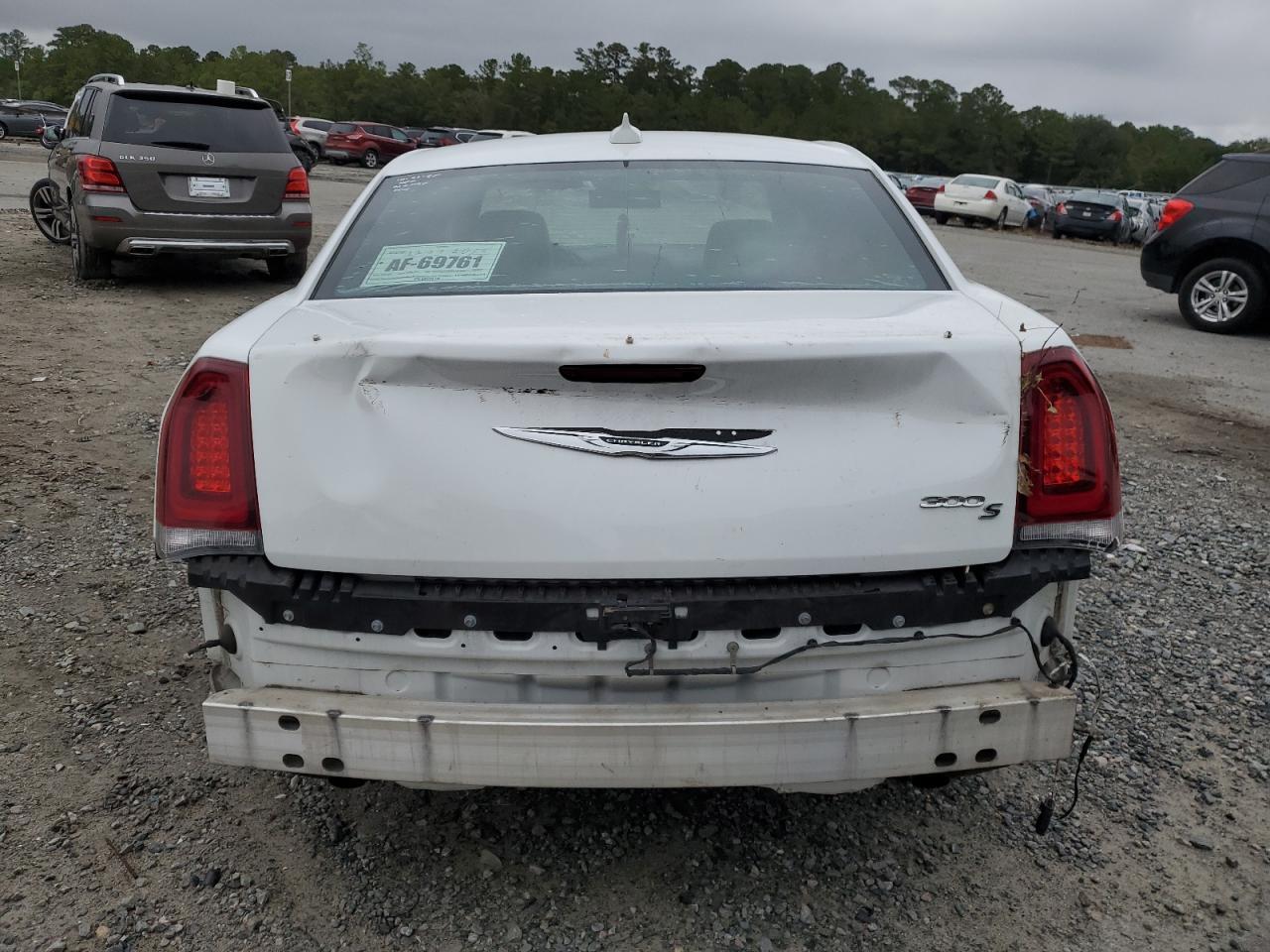 2019 Chrysler 300 S VIN: 2C3CCABG2KH577801 Lot: 90126735