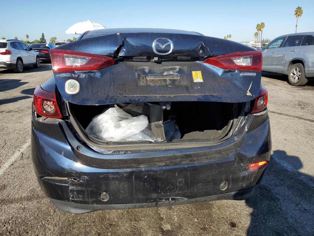 2018 Mazda 3 Sport VIN: 3MZBN1U71JM239379 Lot: 82365895