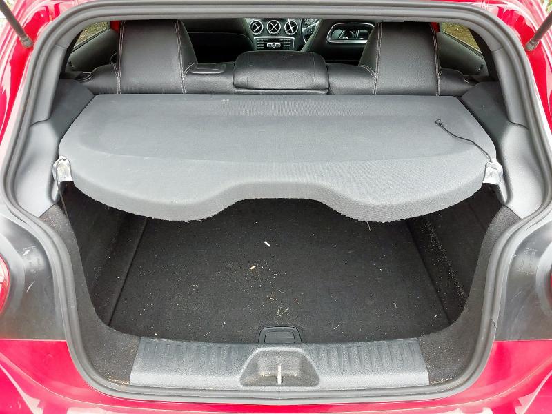 2013 MERCEDES-BENZ A180 BLUEEFFICIENCY SPORT 