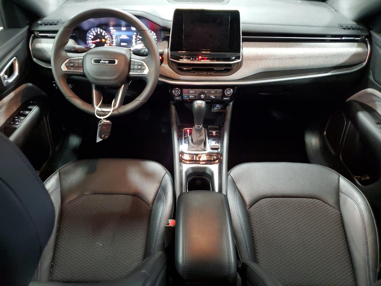 2025 Jeep Compass Latitude VIN: 3C4NJDBNXST523714 Lot: 85520155