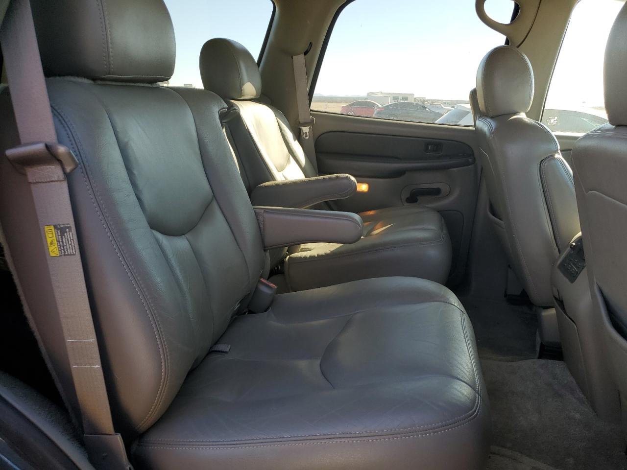 2003 Chevrolet Tahoe C1500 VIN: 1GNEC13T03R159598 Lot: 90467575