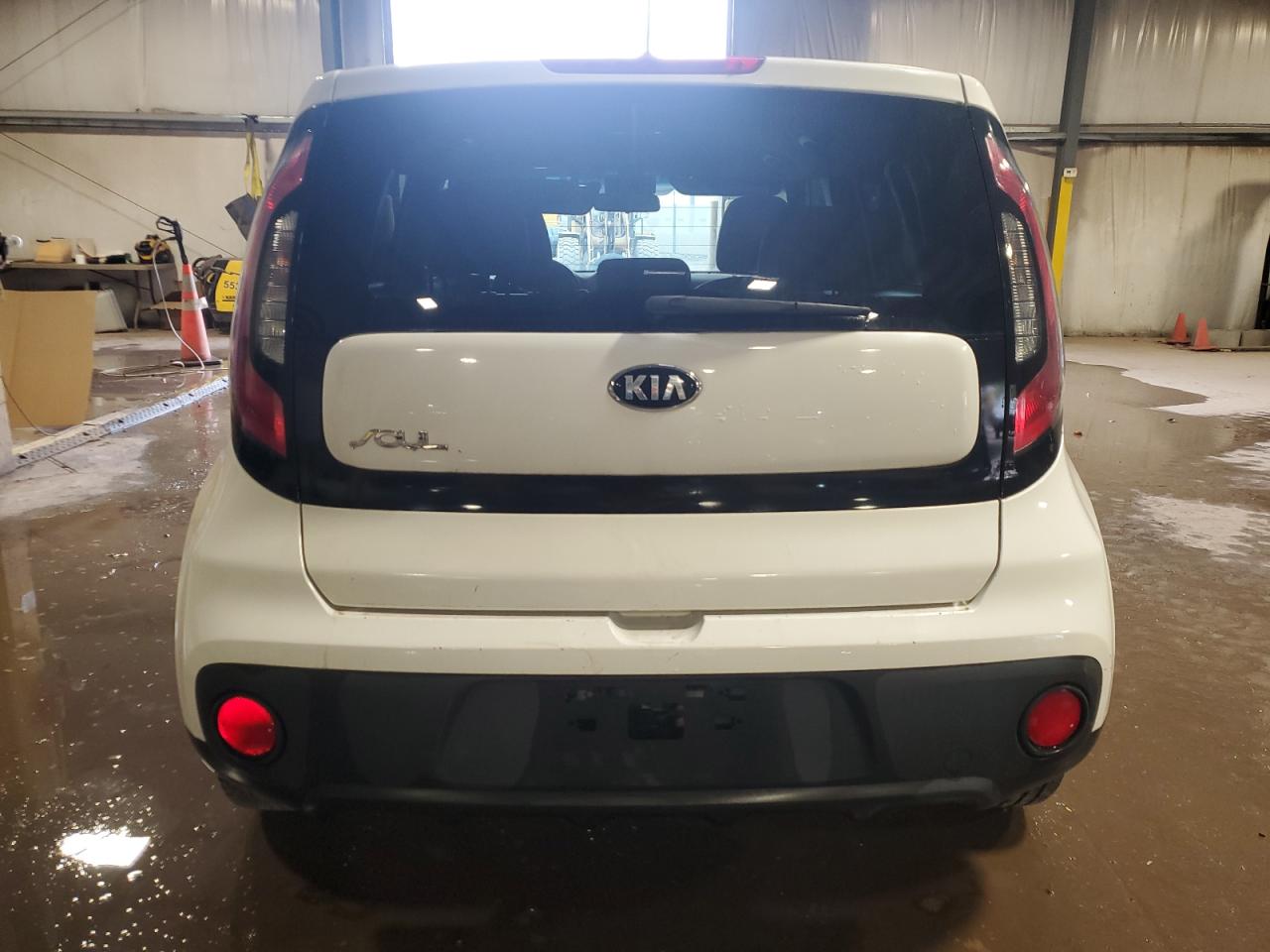 2018 Kia Soul VIN: KNDJN2A24J7564826 Lot: 84476395