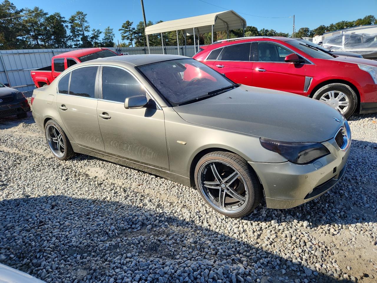 Фото: WBANF735X6CU20647