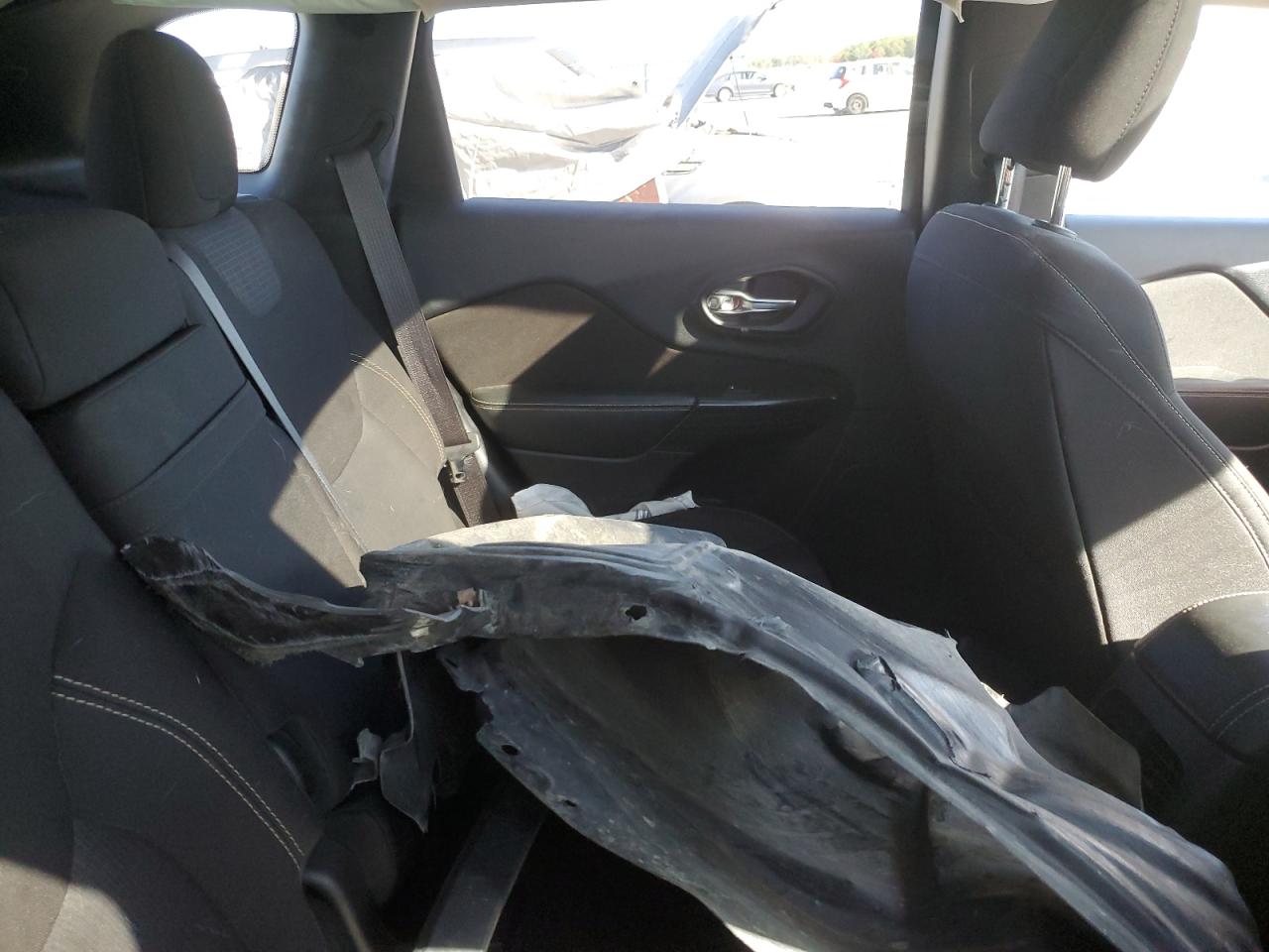 2016 Jeep Cherokee Latitude VIN: 1C4PJMCS2GW129980 Lot: 84653565