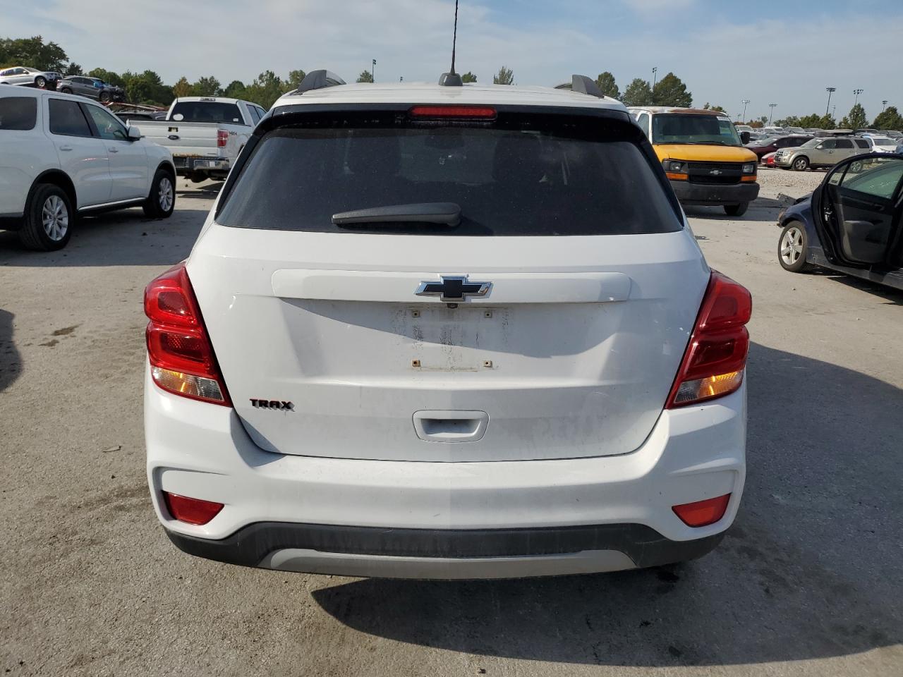 2020 Chevrolet Trax 1Lt VIN: 3GNCJLSB5LL108641 Lot: 84876445