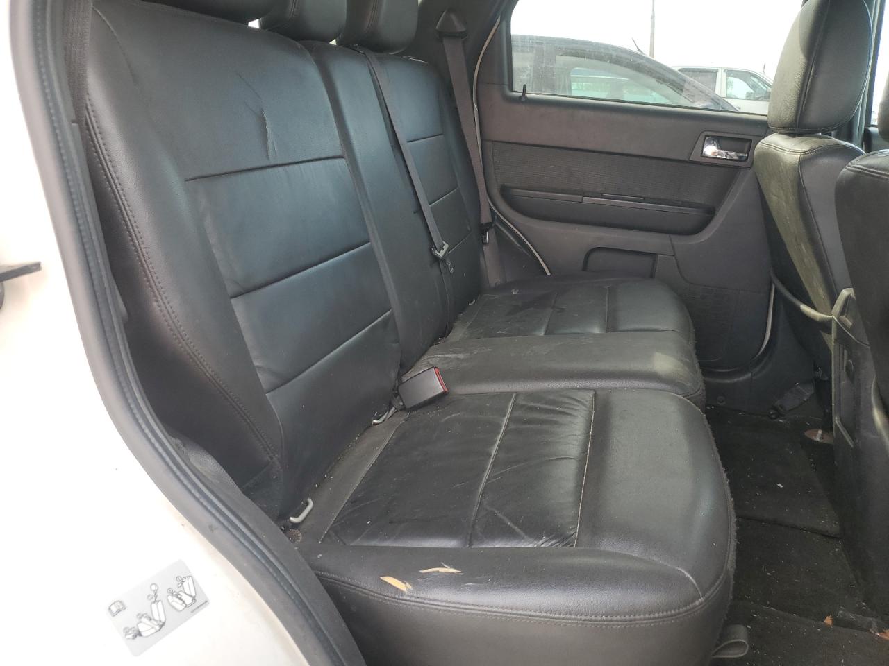 2010 Ford Escape Limited VIN: 1FMCU9EG6AKC62196 Lot: 85103945