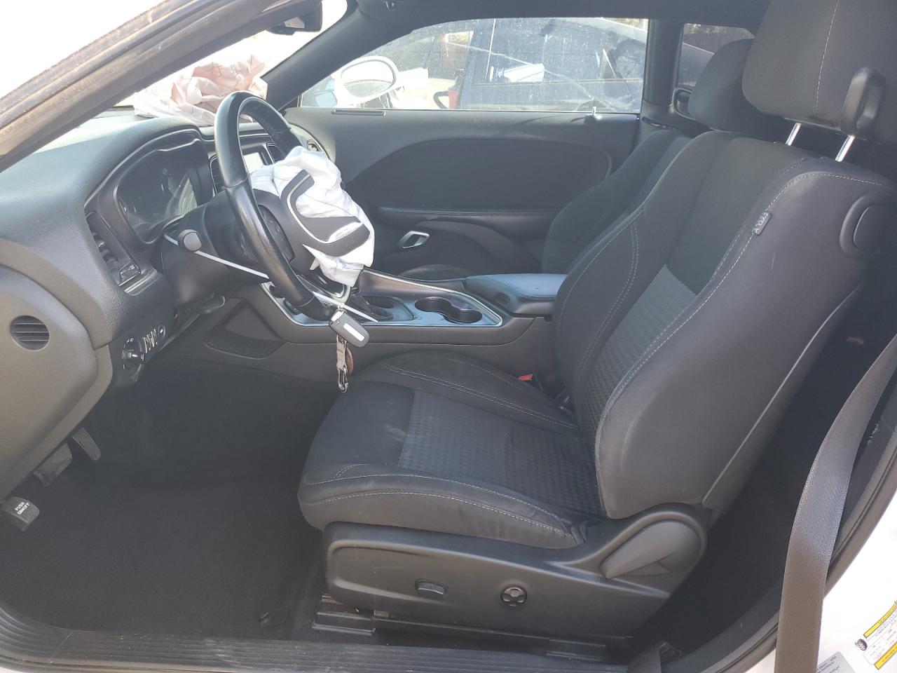 2016 Dodge Challenger R/T VIN: 2C3CDZBTXGH131699 Lot: 85556405