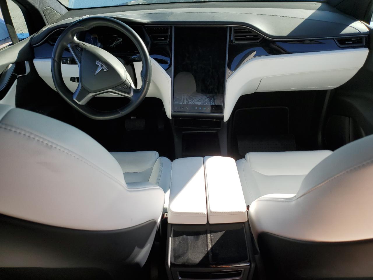 2020 Tesla Model X VIN: 5YJXCDE26LF283369 Lot: 85207345