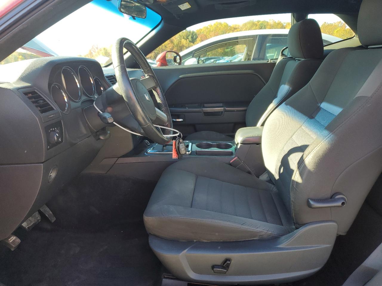 2009 Dodge Challenger R/T VIN: 2B3LJ54T69H510133 Lot: 87464485