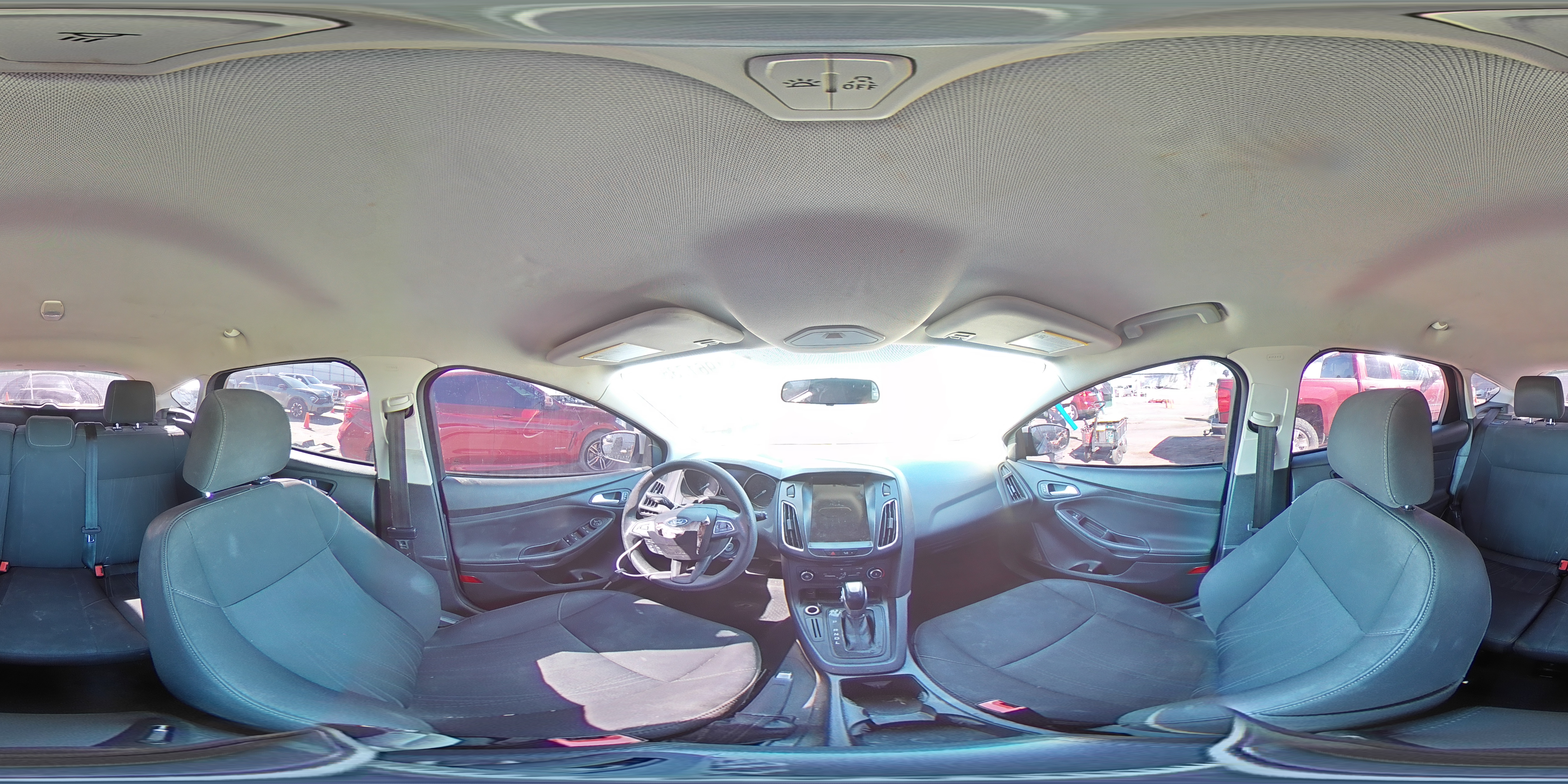 2015 Ford Focus Se VIN: 1FADP3K20FL307243 Lot: 81961735