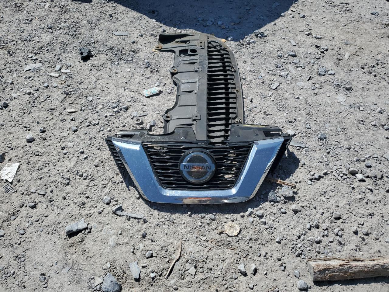 2018 Nissan Rogue S VIN: JN8AT2MT2JW490956 Lot: 82378075