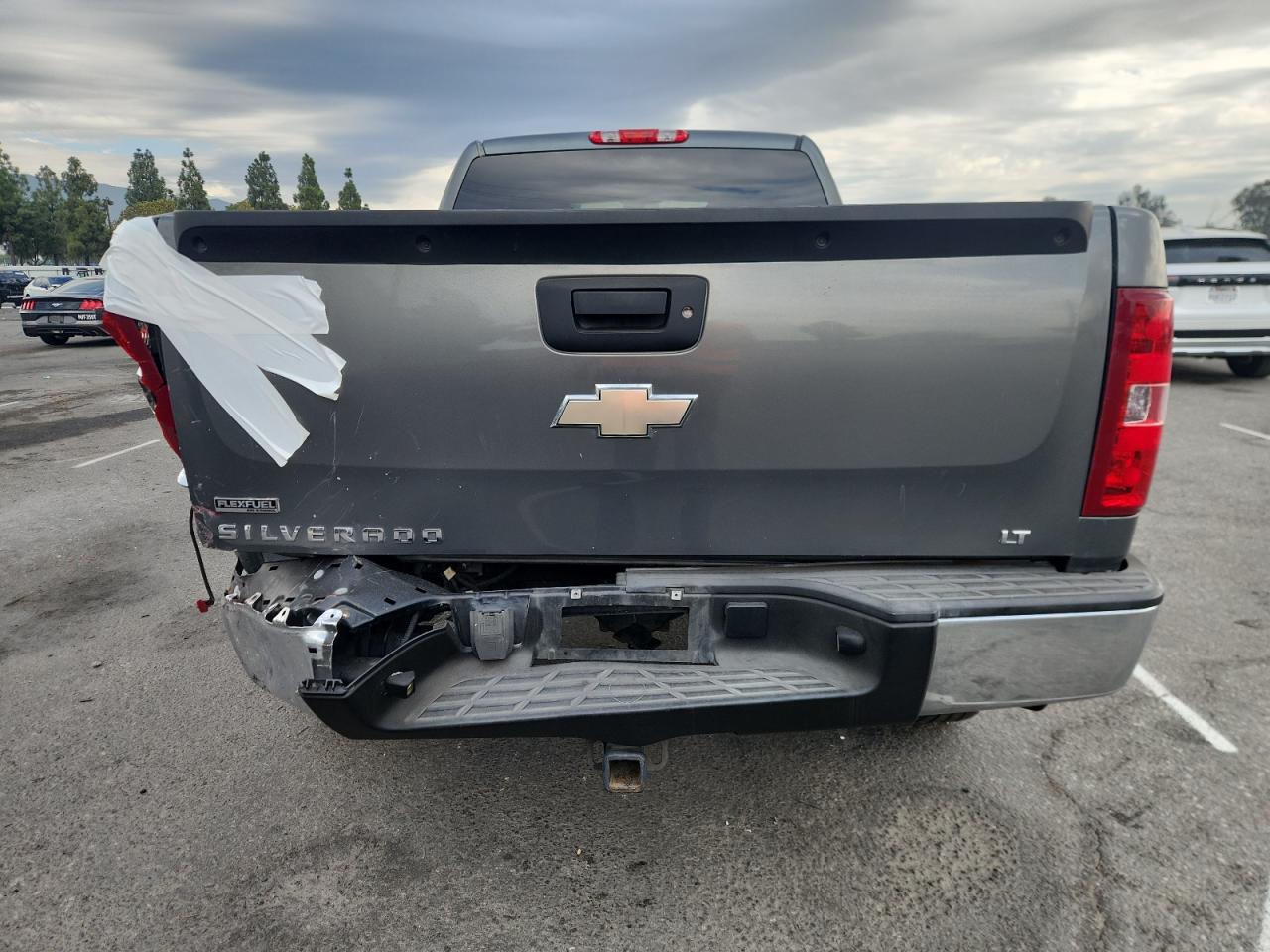 2011 Chevrolet Silverado C1500 Lt VIN: 1GCRCSE00BZ180758 Lot: 82004455