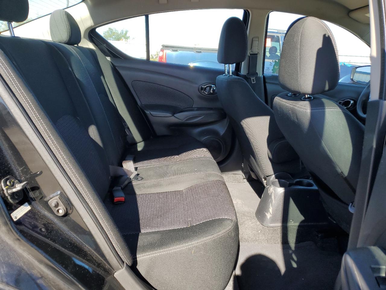 2018 Nissan Versa S VIN: 3N1CN7AP7JL815533 Lot: 82309415