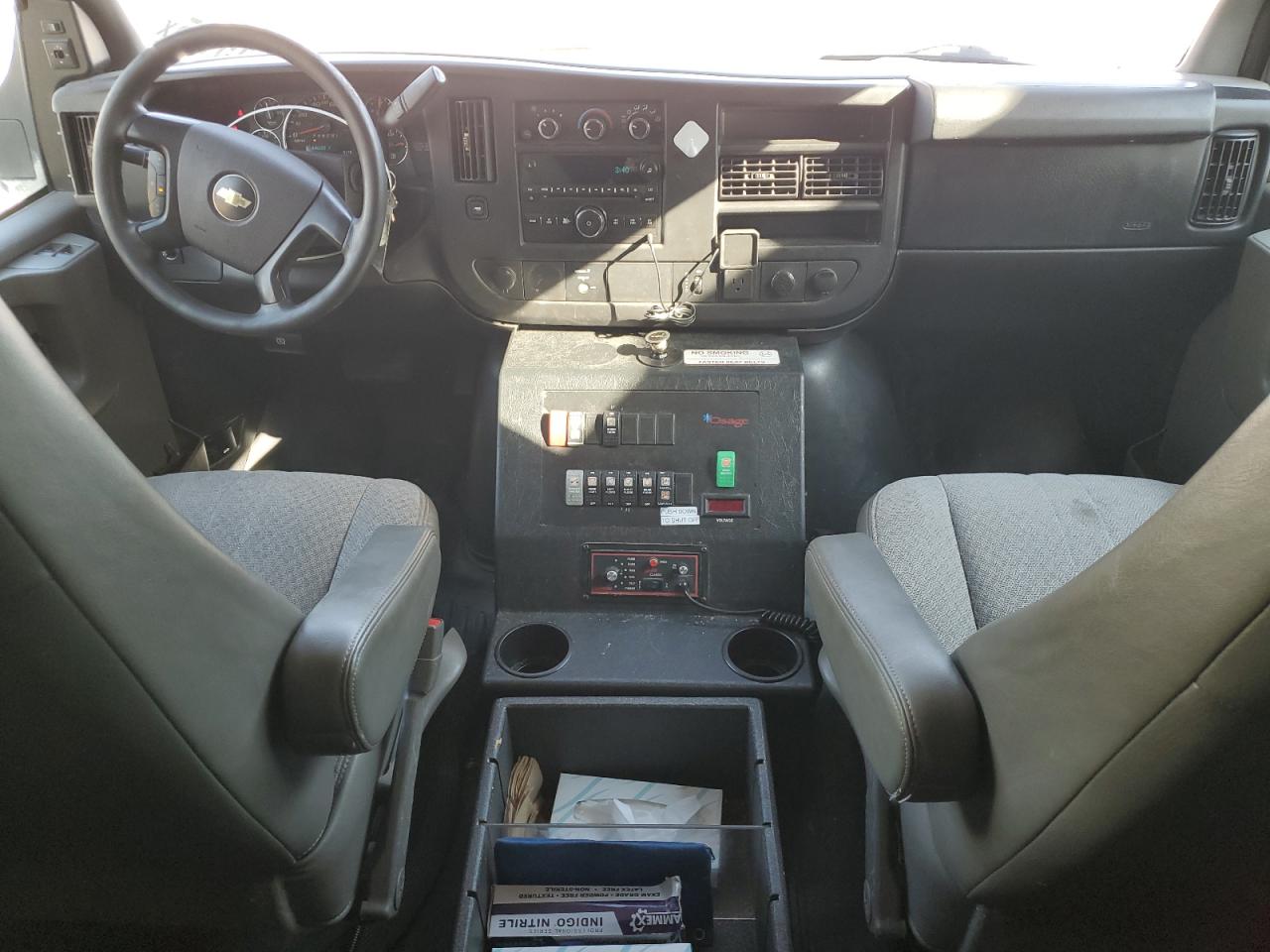 2015 Chevrolet Express G4500 VIN: 1GB6G5CL4F1117127 Lot: 85515175