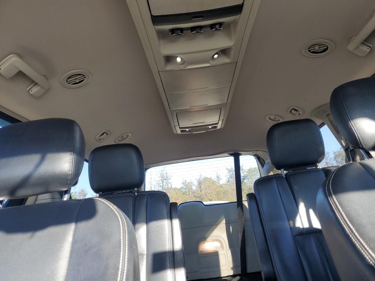 2014 Chrysler Town & Country Touring VIN: 2C4RC1BG5ER396583 Lot: 82582875