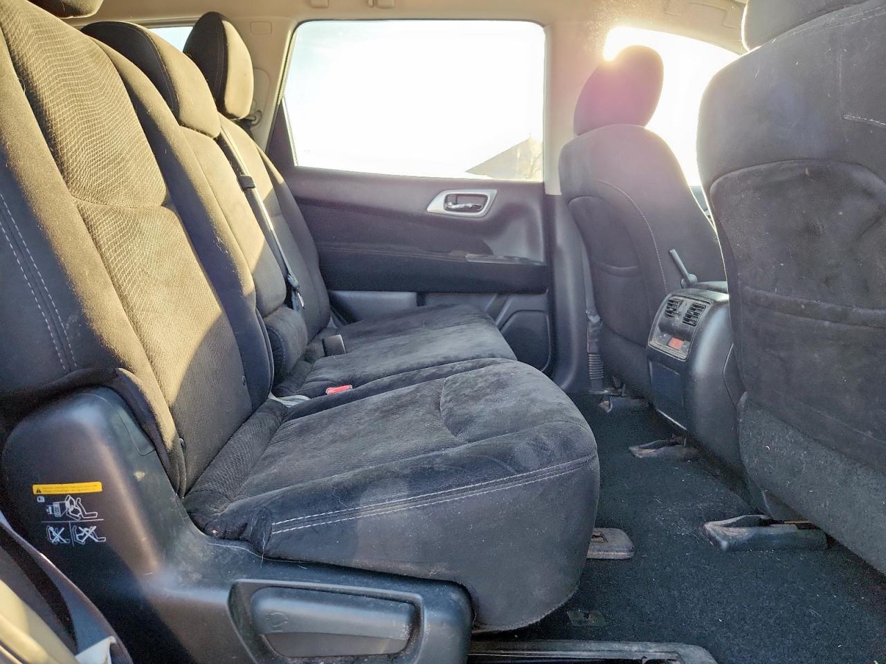 2015 Nissan Pathfinder S VIN: 5N1AR2MM8FC721060 Lot: 86245145