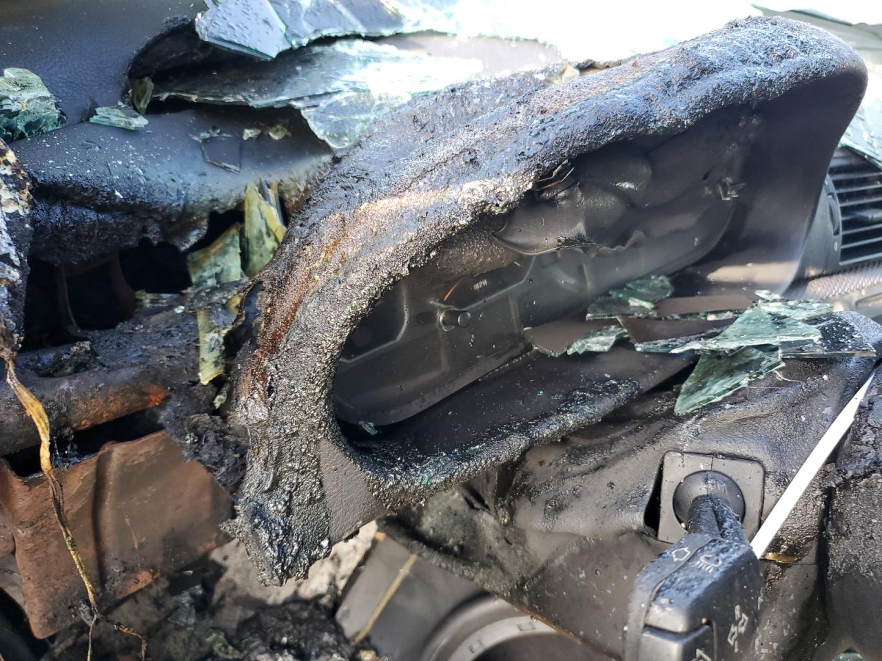 2003 BMW 330 I VIN: WBAEV53483KM03765 Lot: 85162925