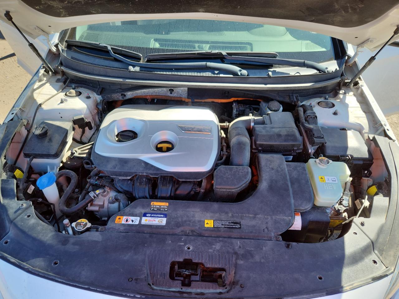 2017 Hyundai Sonata Hybrid VIN: KMHE34L3XHA074635 Lot: 84892485