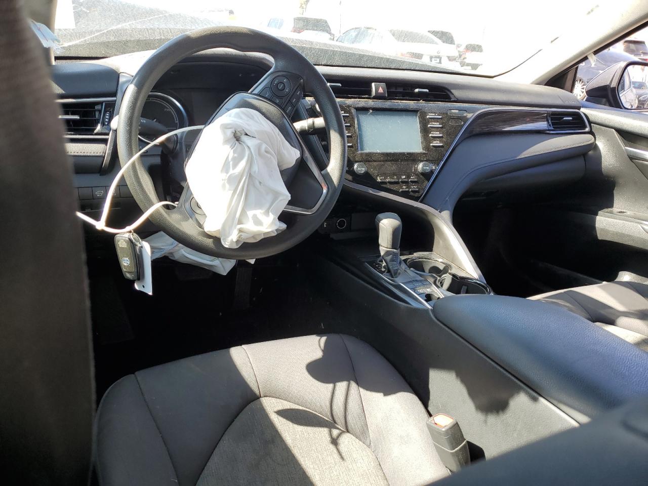 2019 Toyota Camry Le VIN: 4T1B31HK2KU517027 Lot: 85885055