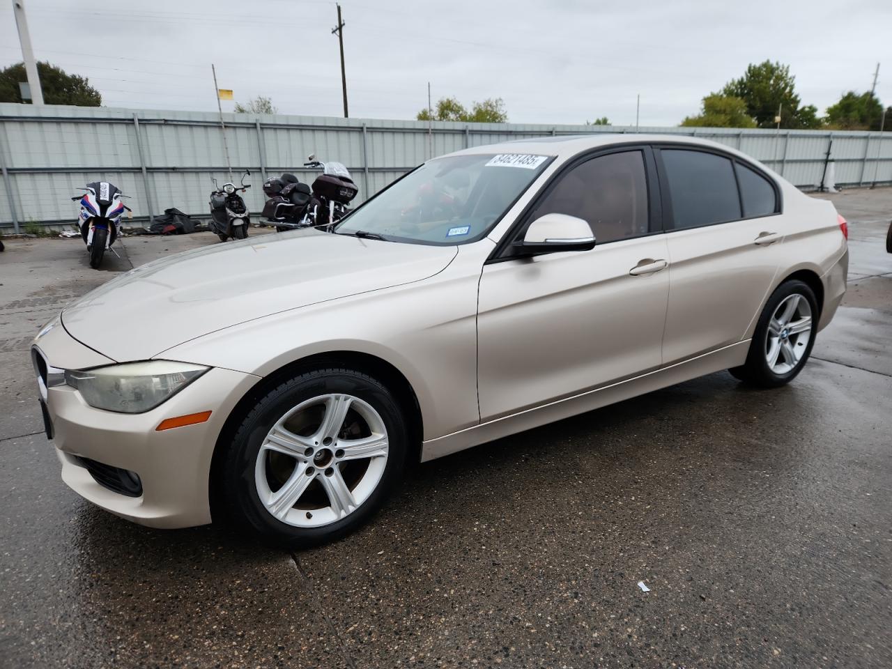 2013 BMW 328 Xi VIN: WBA3B3C57DJ698099 Lot: 84621485