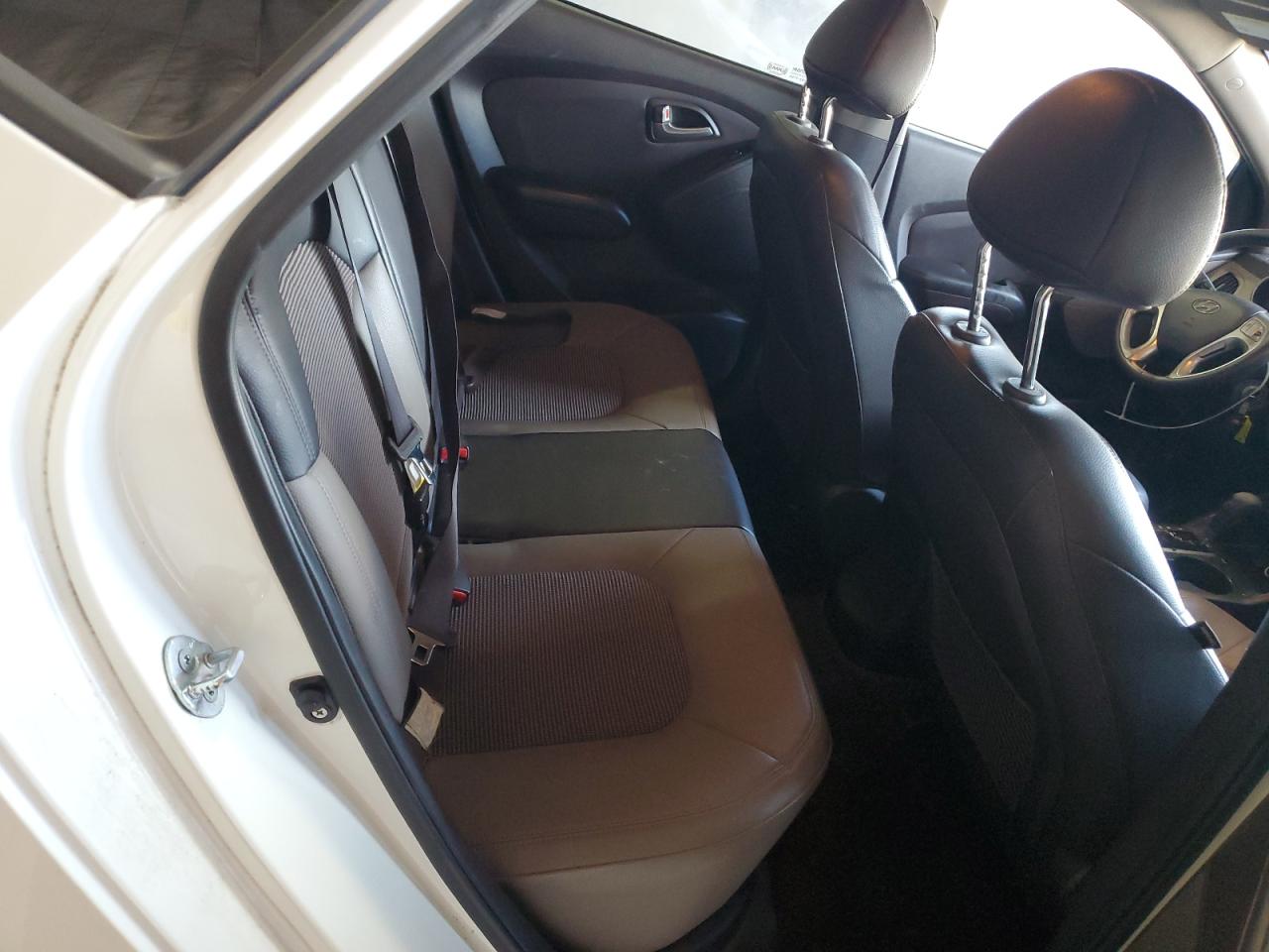 2011 Hyundai Tucson Gls VIN: KM8JU3AC0BU128555 Lot: 86261275