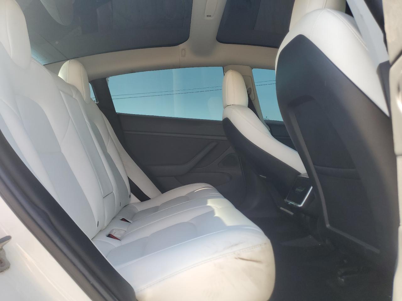 2019 Tesla Model 3 VIN: 5YJ3E1EBXKF530186 Lot: 86526645