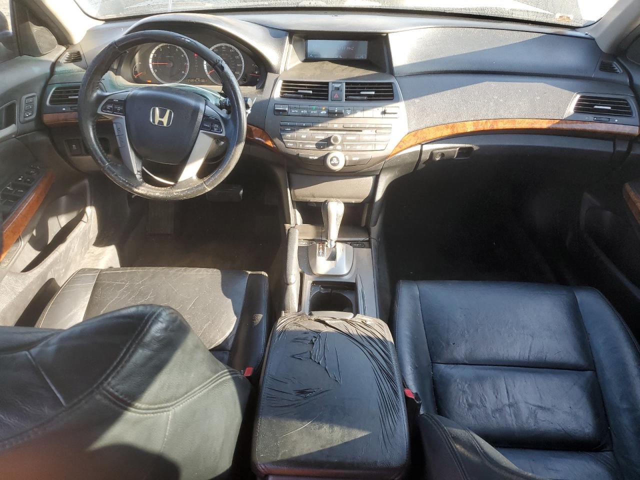 2011 Honda Accord Exl VIN: 1HGCP3F80BA012221 Lot: 84660575