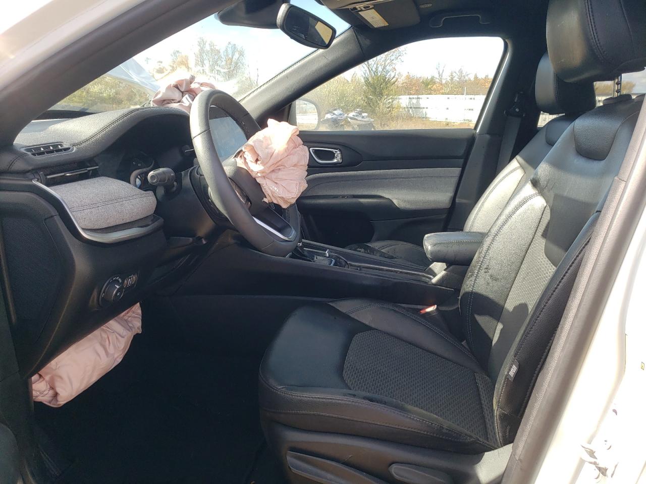 2024 Jeep Compass Latitude VIN: 3C4NJDBN3RT605181 Lot: 90407725