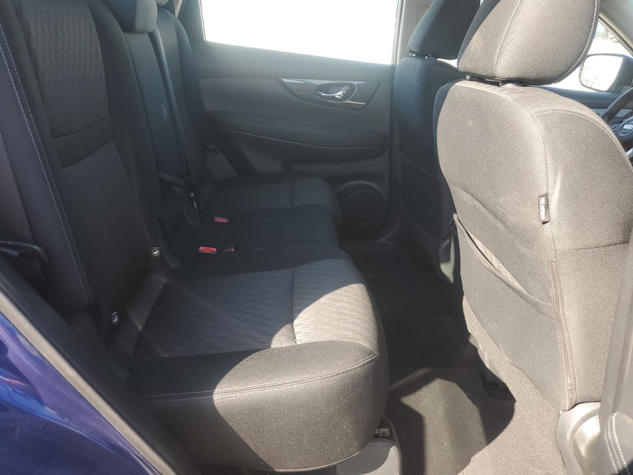 2018 Nissan Rogue S VIN: KNMAT2MT8JP568081 Lot: 82254735