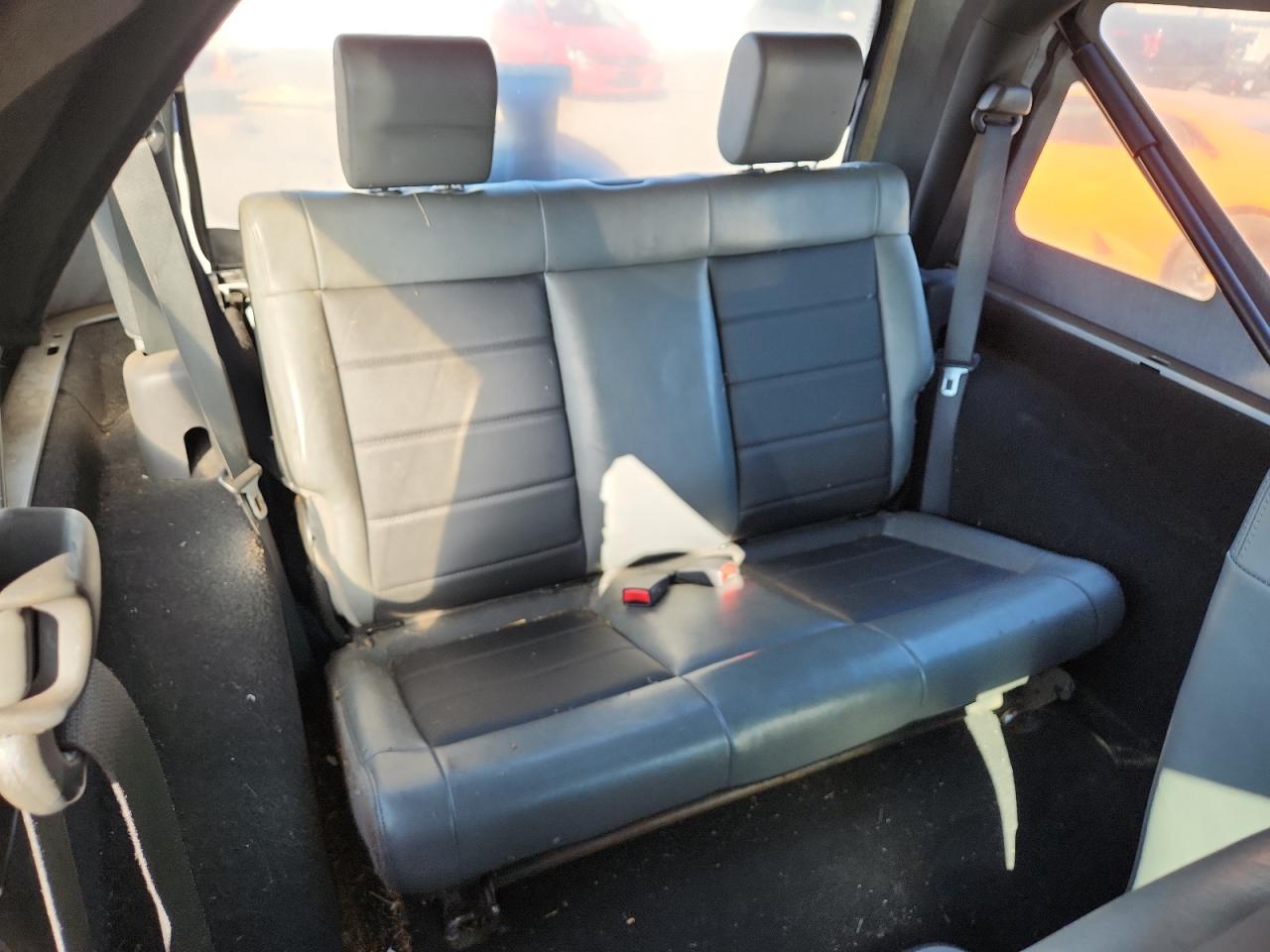 2009 Jeep Wrangler X VIN: 1J4FA24149L728786 Lot: 81952065