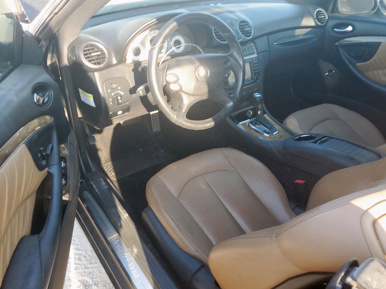 2009 Mercedes-Benz Clk 550 VIN: WDBTJ72H29F263945 Lot: 85141415