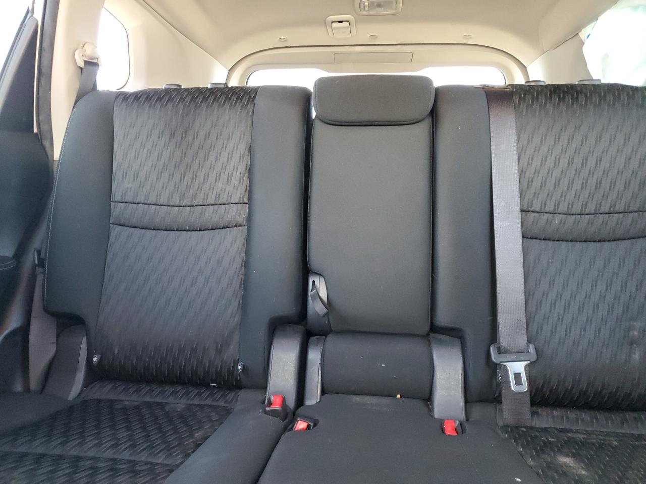 2018 Nissan Rogue S VIN: KNMAT2MT8JP602780 Lot: 84966815